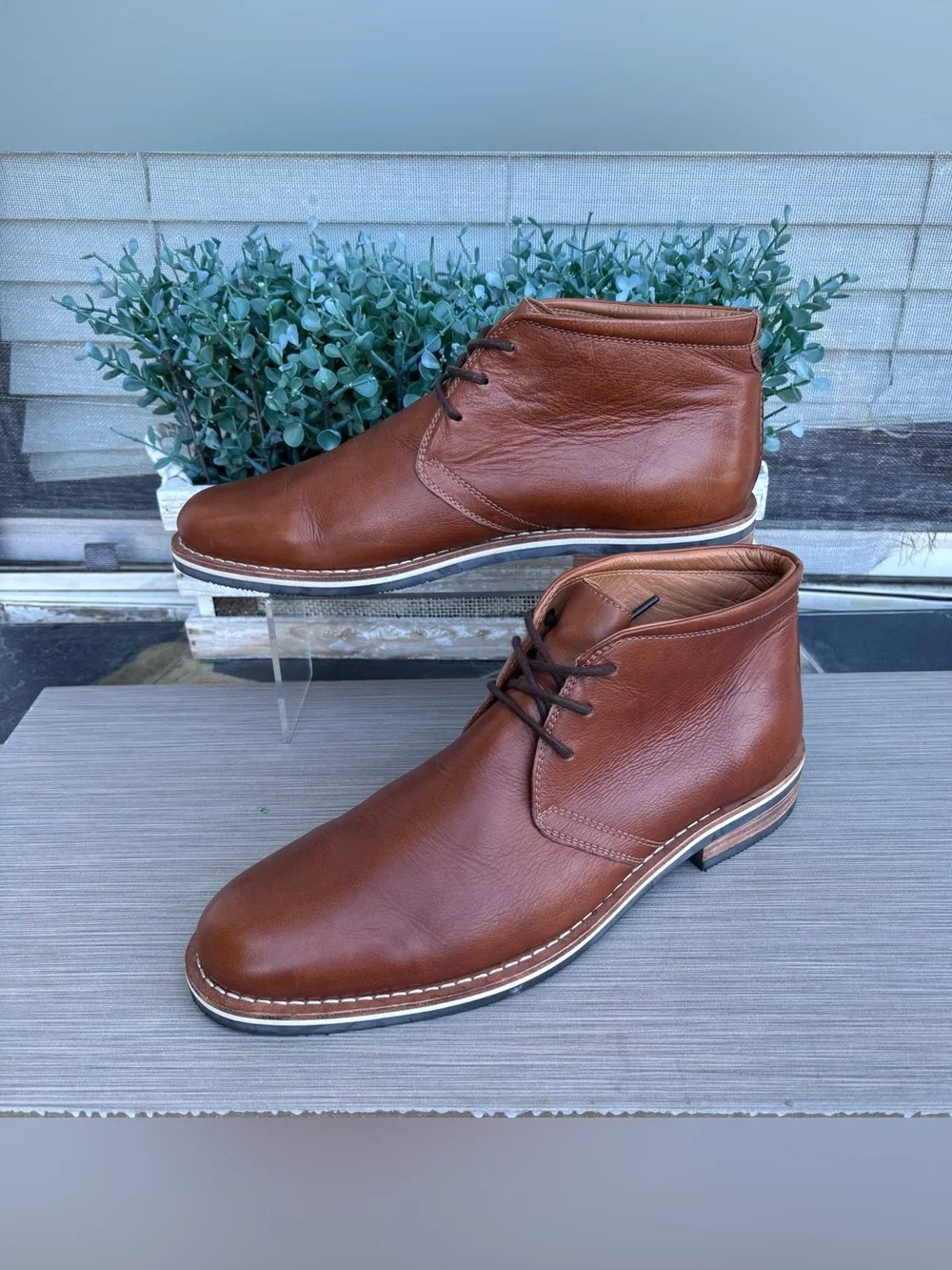 HELM Chukka Boots